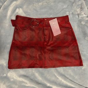 Fashion on Earth Red Plaid Lined Skirt New with Tag Attached Size Medium